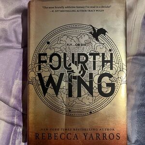 Fourth Wing by Rebecca Yarros hardcover
